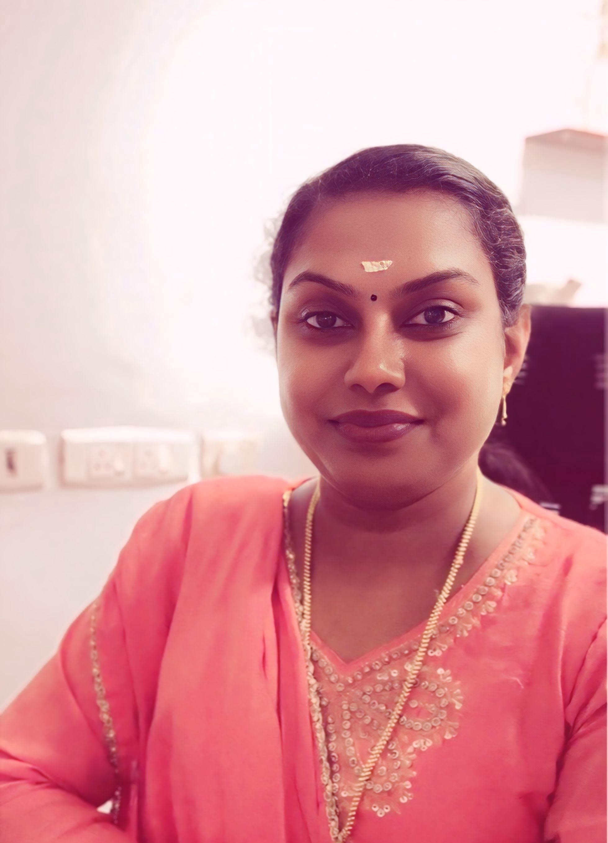 Dr.AjuSaigal
