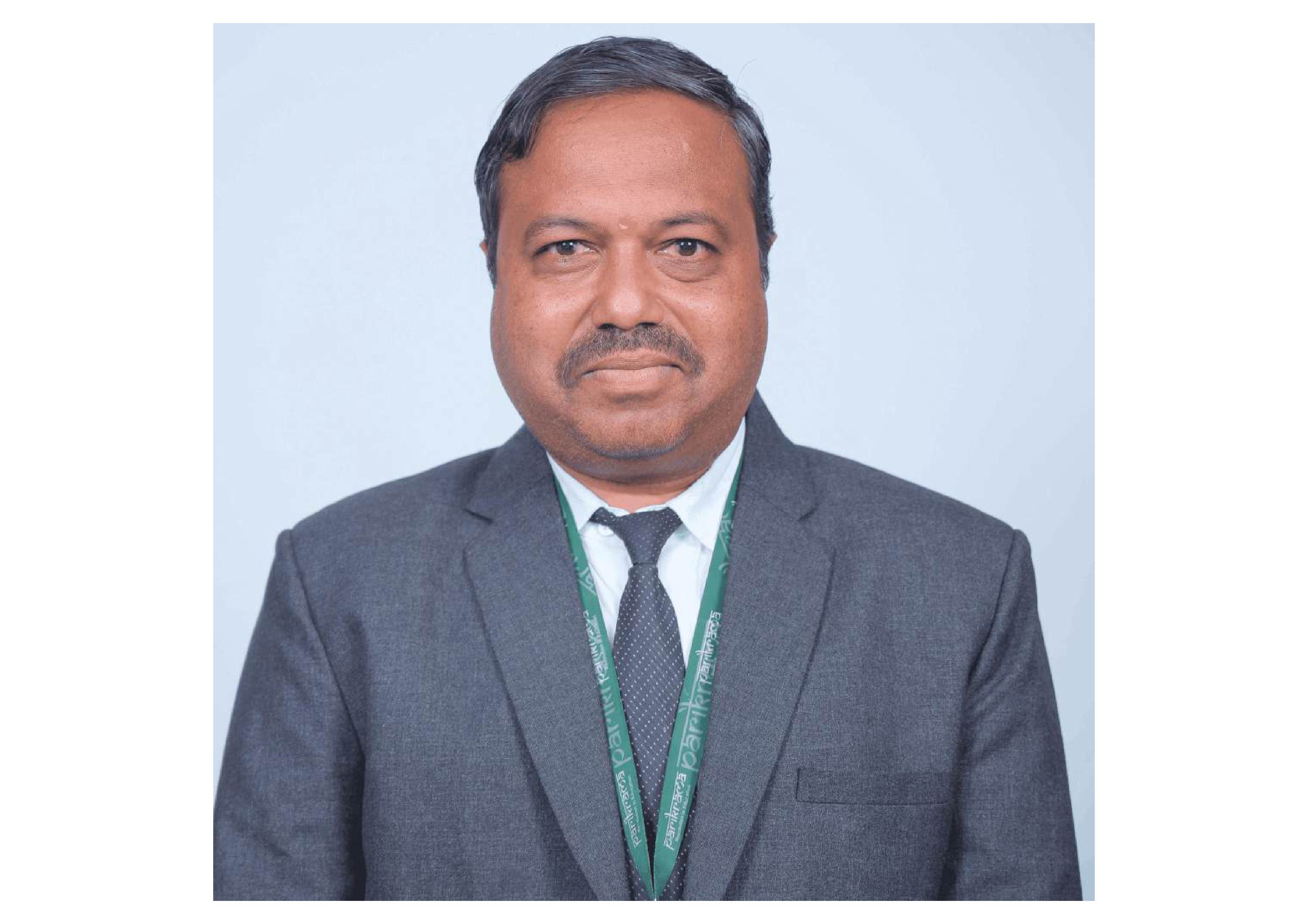 Dr.Divekar Sudhir Narsing